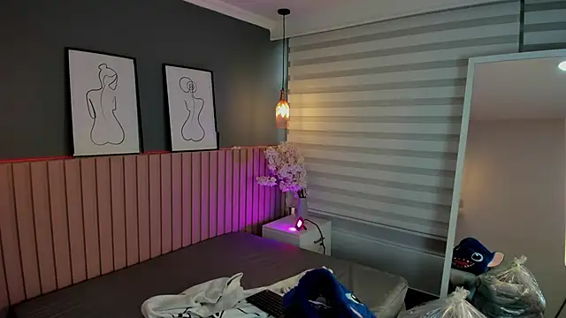 Snapshot of Maraia_Ford chatting on 11/27/25, 08:11 Maraia Ford online show from 11/27/25, 08:11