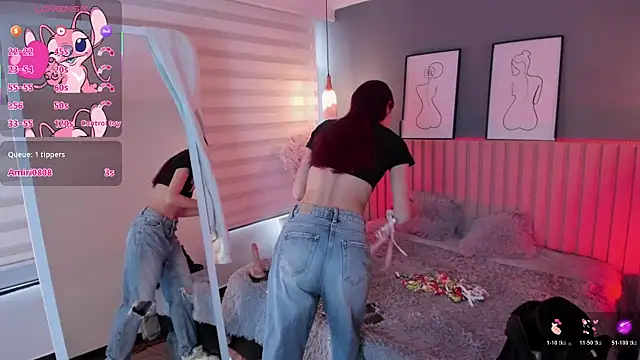 Snapshot of Maraia_Ford chatting on 12/15/25, 08:24 Maraia Ford online show from 12/15/25, 08:24