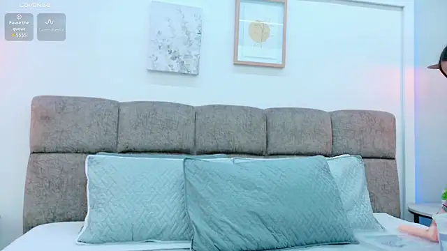 Ashley Evans22 online show from 10/02/25, 07:54