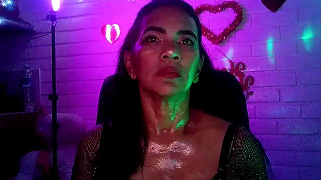 Snapshot of MiiaVelasquez chatting on 02/14/26, 04:31 MiiaVelasquez online show from 02/14/26, 04:31