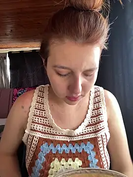 Snapshot of CoraVibes chatting on 10/17/25, 03:14 CoraVibes online show from 10/17/25, 03:14