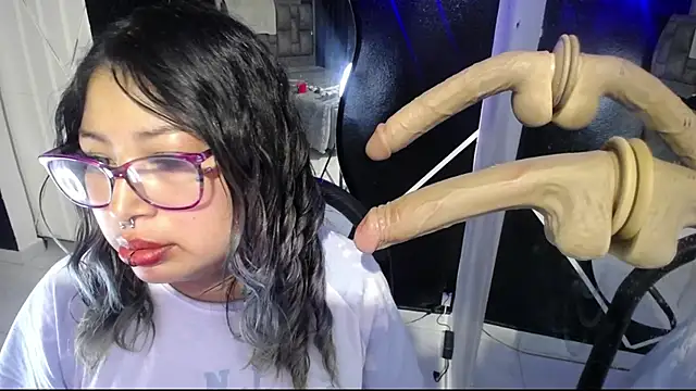 Snapshot of konojan_6 chatting on 02/18/26, 02:40 konojan 6 online show from 02/18/26, 02:40