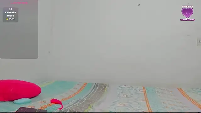 Snapshot of woman_rosse chatting on 10/02/25, 11:12 woman rosse online show from 10/02/25, 11:12