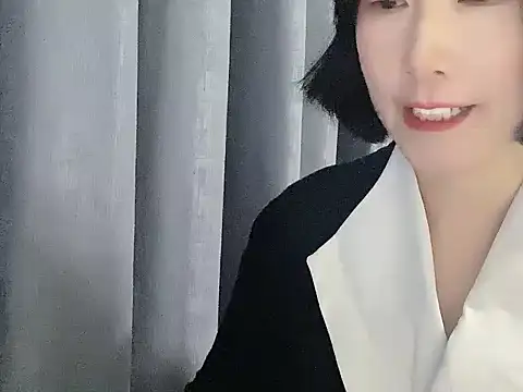 sun1314156 online show from 10/27/25, 12:09
