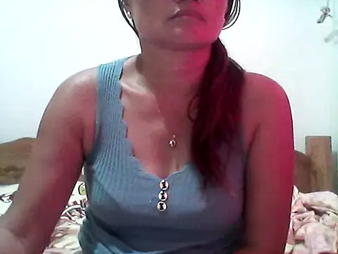 nathalie0045 online show from 09/27/25, 05:01