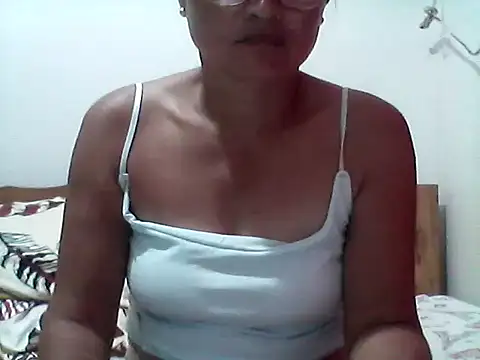 nathalie0045 online show from 10/19/25, 11:44