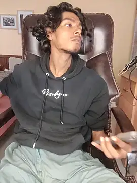 thecatfish online show from 11/13/25, 04:11