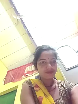 Snapshot of Seema_guptaji chatting on 11/09/25, 09:13 Seema guptaji online show from 11/09/25, 09:13