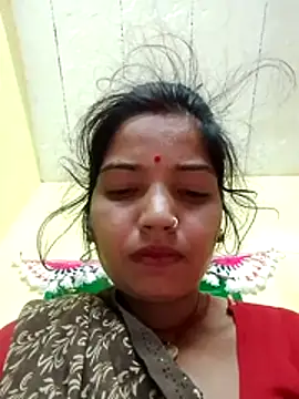 Snapshot of Seema_guptaji chatting on 11/21/25, 07:34 Seema guptaji online show from 11/21/25, 07:34