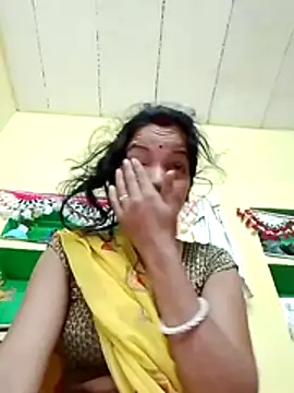 Snapshot of Seema_guptaji chatting on 11/28/25, 10:01 Seema guptaji online show from 11/28/25, 10:01