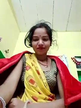 Snapshot of Seema_guptaji chatting on 12/02/25, 09:10 Seema guptaji online show from 12/02/25, 09:10