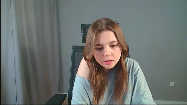 Snapshot of LeksaLove chatting on 04/12/26, 08:14 LeksaLove online show from 04/12/26, 08:14