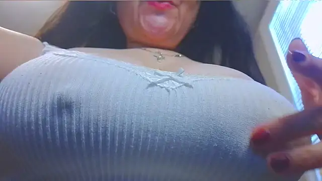 sharoldfox19 online show from 10/01/25, 05:30