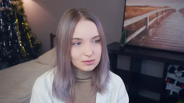 Snapshot of HongTomczak chatting on 12/23/25, 07:06 HongTomczak online show from 12/23/25, 07:06