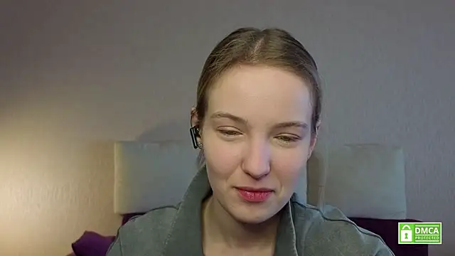 Snapshot of HongTomczak chatting on 04/24/26, 07:44 HongTomczak online show from 04/24/26, 07:44