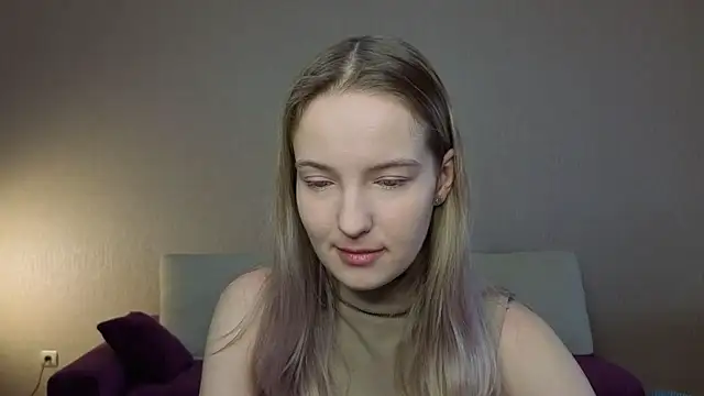 Snapshot of HongTomczak chatting on 04/30/26, 07:36 HongTomczak online show from 04/30/26, 07:36