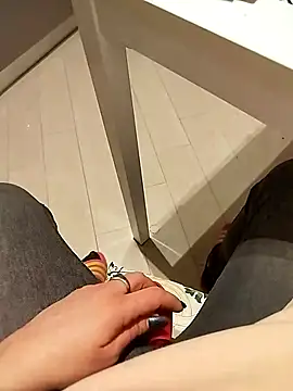 Snapshot of TaraWild chatting on 02/02/26, 05:44 TaraWild online show from 02/02/26, 05:44