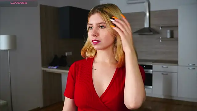 Snapshot of HermelindaKopczyk chatting on 10/09/25, 04:32 HermelindaKopczyk online show from 10/09/25, 04:32