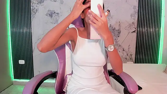 Mia Duarte1 online show from 02/12/26, 07:31