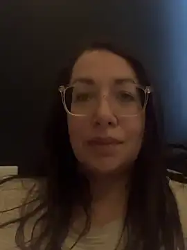 Snapshot of RosaFreya chatting on 03/12/26, 09:37 RosaFreya online show from 03/12/26, 09:37