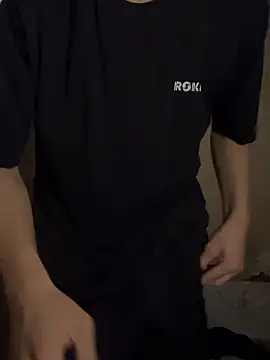 milkis024680 online show from 10/17/25, 03:25