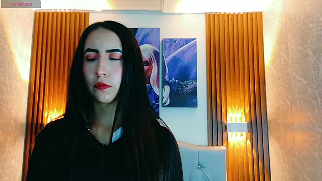 Sophi Thaylorr online show from 09/20/25, 01:01