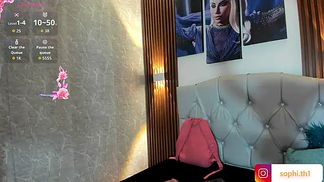 Sophi Thaylorr online show from 09/26/25, 01:37