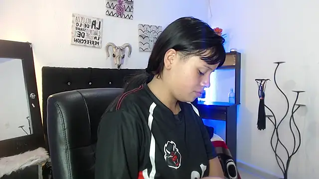 Snapshot of Missy_eyess chatting on 10/23/25, 11:31 Missy eyess online show from 10/23/25, 11:31