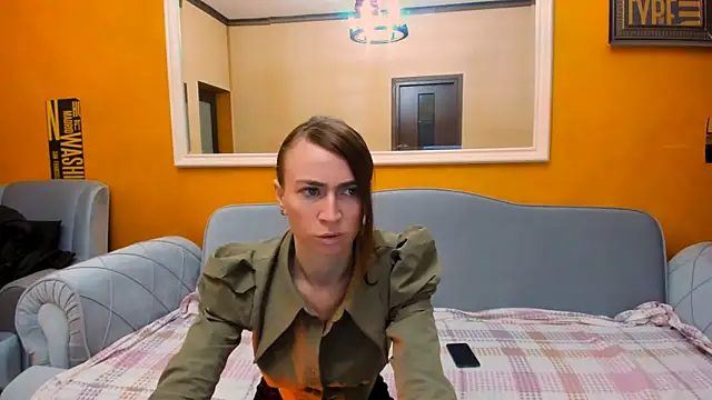 Snapshot of Roxee33 chatting on 12/15/25, 08:24 Roxee33 online show from 12/15/25, 08:24