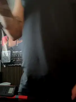 IanGilbert online show from 11/23/25, 01:55