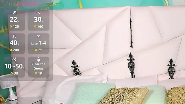 Snapshot of zafirodiva chatting on 10/10/25, 02:05 zafirodiva online show from 10/10/25, 02:05