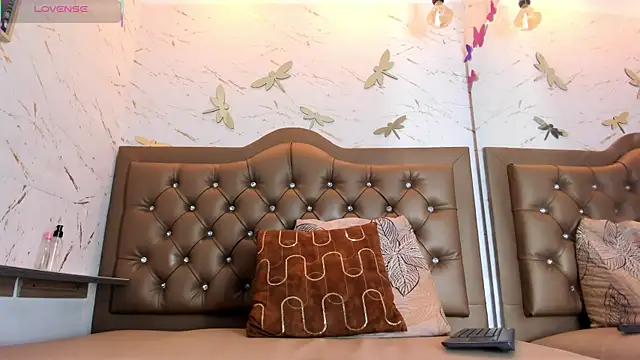 Snapshot of Zoe-Johnson_ chatting on 09/12/25, 09:37 Zoe-Johnson online show from 09/12/25, 09:37