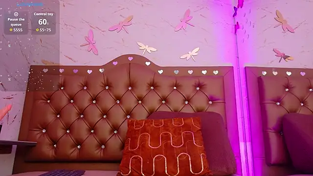 Snapshot of Zoe-Johnson_ chatting on 10/03/25, 10:07 Zoe-Johnson online show from 10/03/25, 10:07