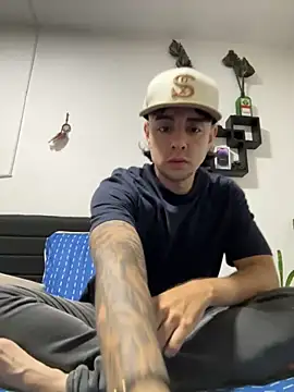 Jaguer2213 online show from 09/26/25, 02:26