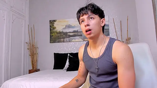 Tyler durten online show from 09/28/25, 03:01