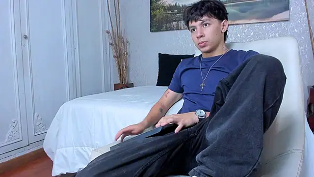 Tyler durten online show from 09/29/25, 01:33