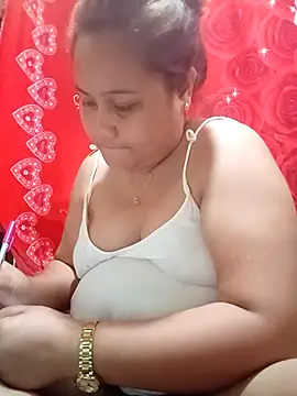 Snapshot of Weng_31 chatting on 09/10/25, 02:55 Weng 31 online show from 09/10/25, 02:55