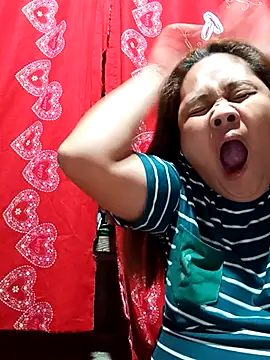 Snapshot of Weng_31 chatting on 10/03/25, 09:01 Weng 31 online show from 10/03/25, 09:01