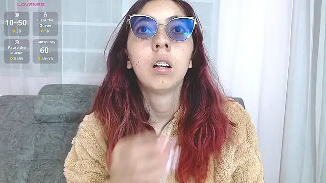 AnnieSparkle online show from 07/17/26, 04:12