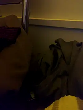 Snapshot of siad@xh chatting on 04/28/26, 11:21 siadxh online show from 04/28/26, 11:21