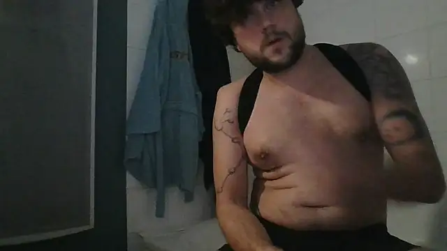 Snapshot of Titilouonlyf69 chatting on 02/25/26, 10:47 Titilouonlyf69 online show from 02/25/26, 10:47