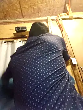 Snapshot of Eljilipoyas69 chatting on 09/09/25, 02:11 Eljilipoyas69 online show from 09/09/25, 02:11