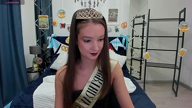 LoraSunnyy online show from 09/30/25, 08:41