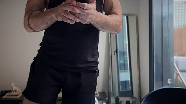 Snapshot of Sir_box chatting on 09/16/25, 05:47 Sir box online show from 09/16/25, 05:47