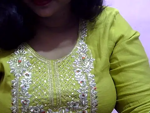 Snapshot of Rimsha_naughty chatting on 11/29/25, 05:21 Rimsha naughty online show from 11/29/25, 05:21