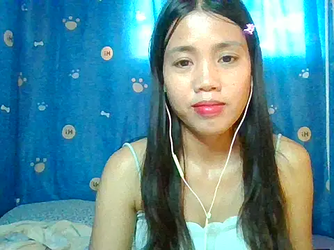 Snapshot of AnnewithanE chatting on 04/20/26, 11:17 AnnewithanE online show from 04/20/26, 11:17