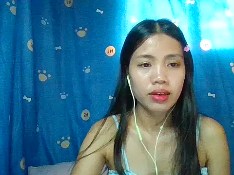 Snapshot of AnnewithanE chatting on 04/23/26, 11:29 AnnewithanE online show from 04/23/26, 11:29