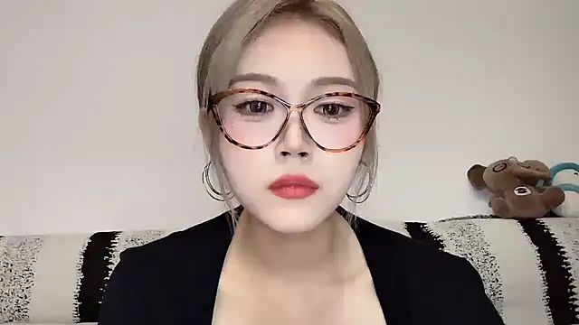 Snapshot of XingKongCOCO-107 chatting on 10/01/25, 11:38 XingKongCOCO-107 online show from 10/01/25, 11:38