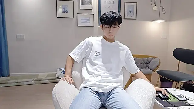 STxuguanhan online show from 09/17/25, 09:00