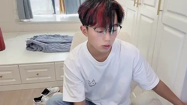 STxuguanhan online show from 09/23/25, 08:06